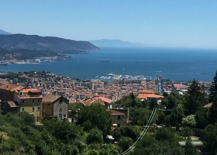 Apartment Casa Maia La Spezia